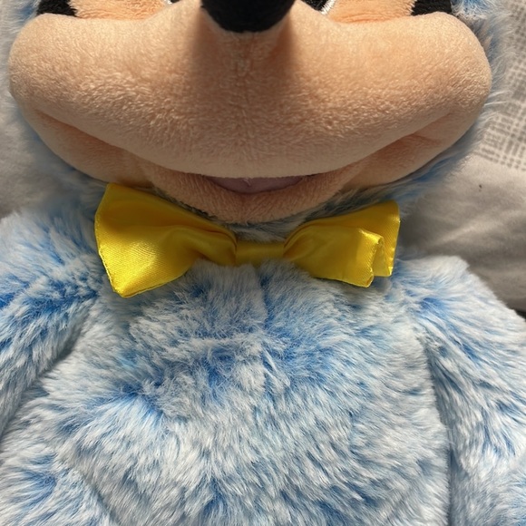 Disney Store 2021 exclusive Easter Bunny Mickey Mouse Plush - Picture 3 of 4